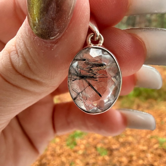 ✨ Faceted Tourmaline Quartz Pendant | High-Grade Terminated Quartz | Sri Lanka ✨ - Picture 6 of 6